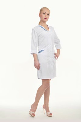 Медичний халат жіночий "Health Life" батист білий з вишивкою 2175 2175 фото